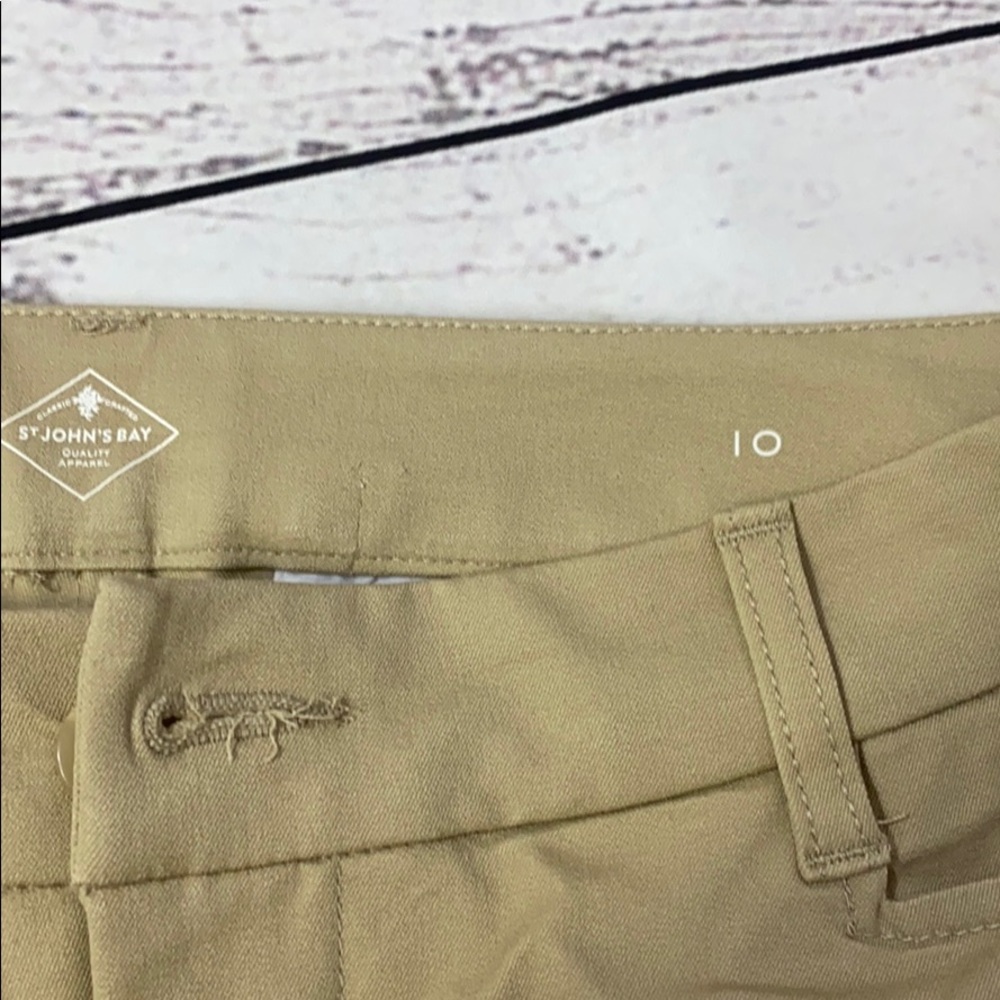 Women’s St. John’s Bay khaki pants - Picture 3 of 7